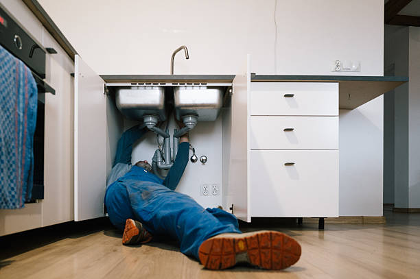 Professional Leak Detection technician working in Raritan, NJ